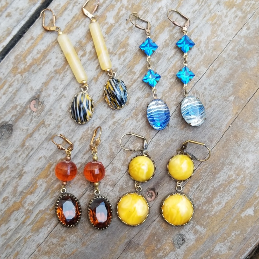 4 pairs of vintage looking earrings